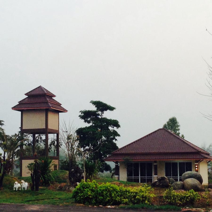 Tararin Ban Nikhom Kham Bong