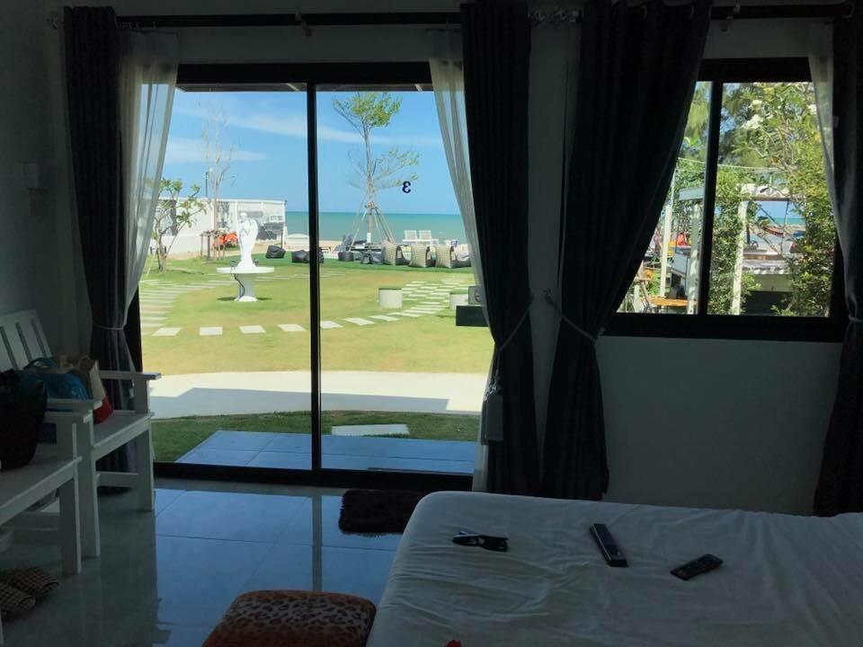 Loft Caravan 3* Haad Chao Samran