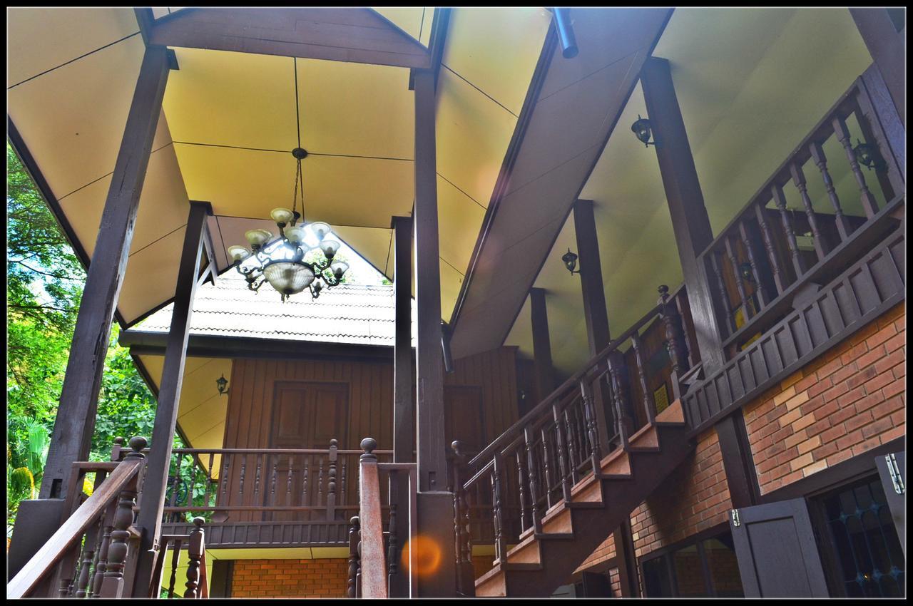The White Buffalo Resort