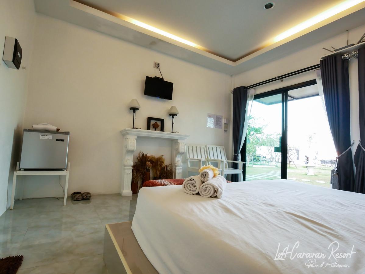 Resort Loft Caravan Haad Chao Samran