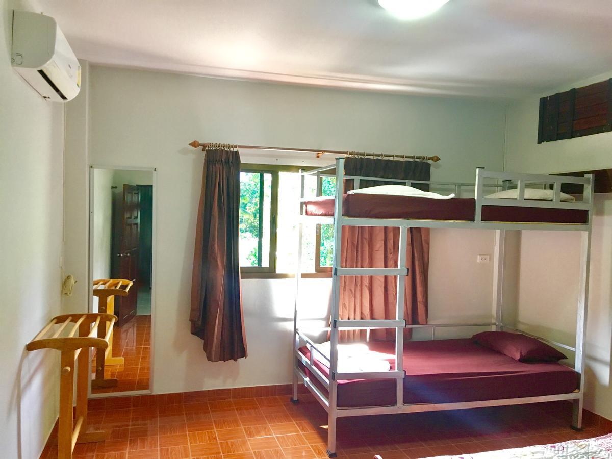 Hostel Sake *
