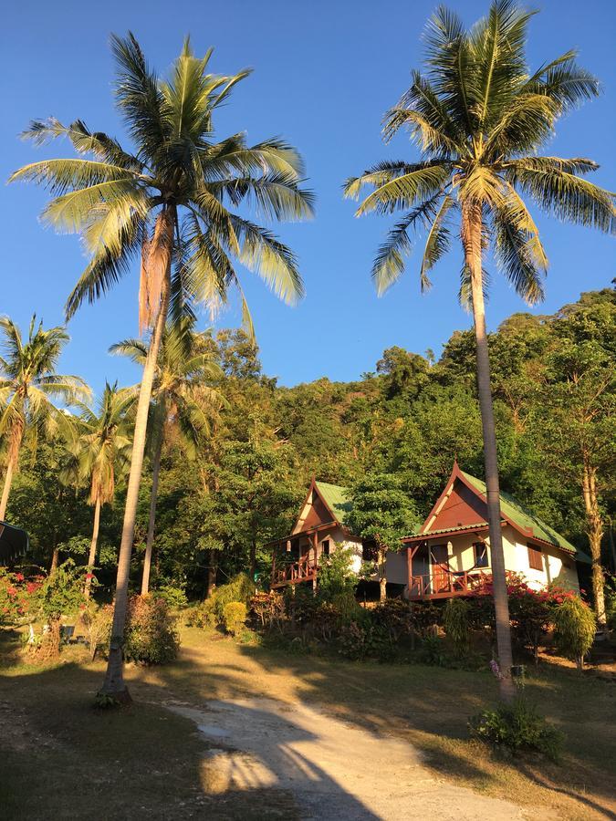 Tp Hut Resort