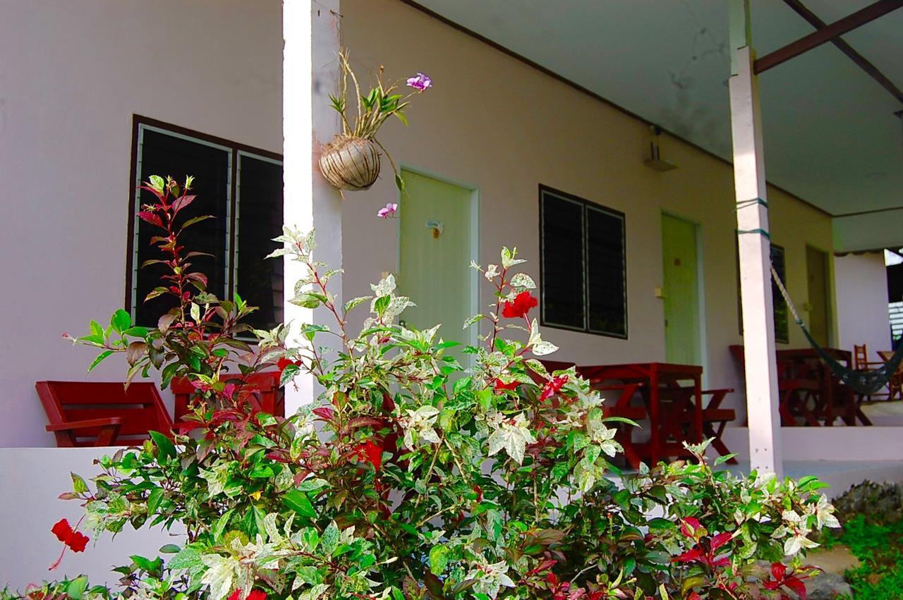 Resort Tp Hut