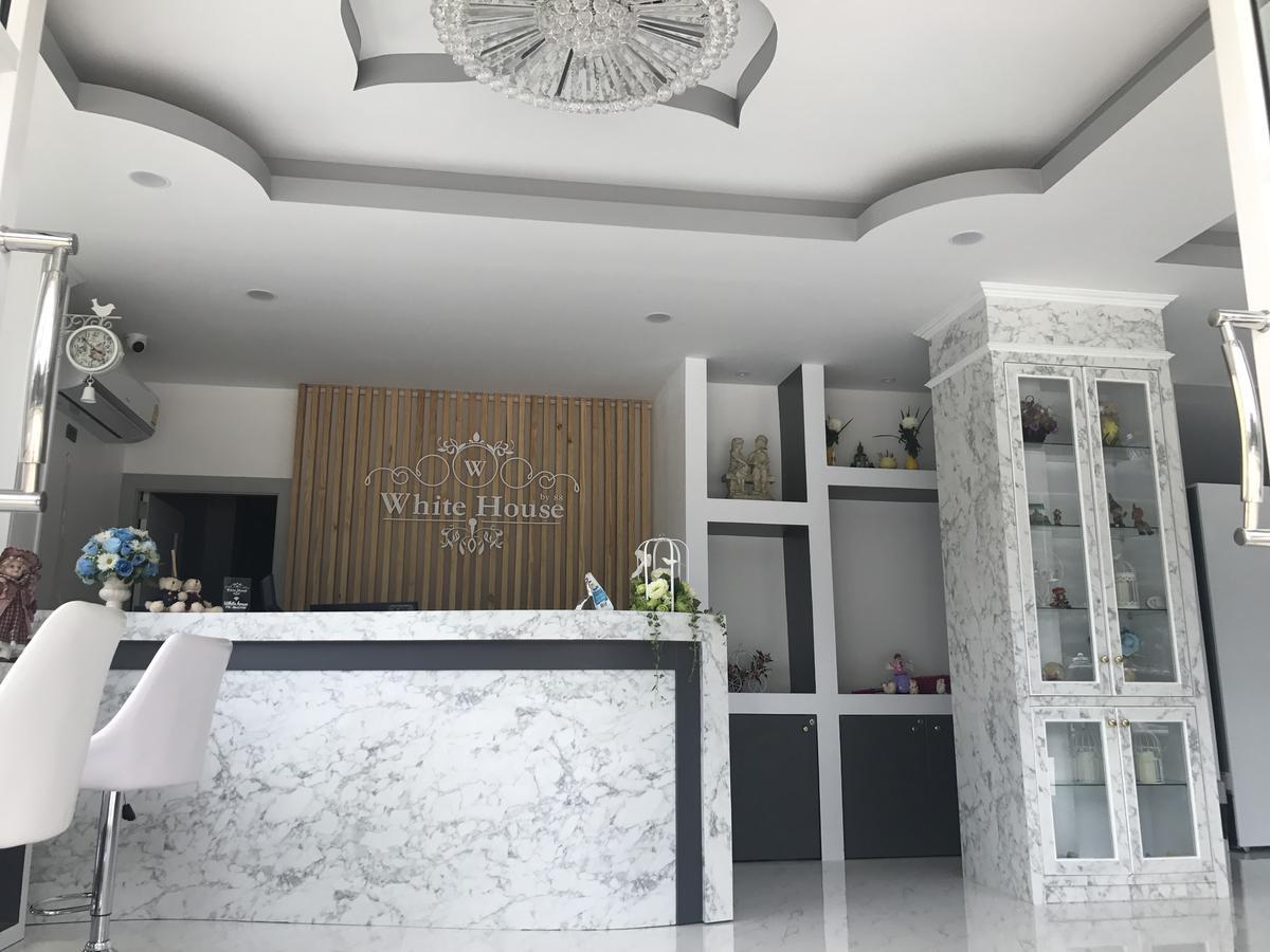 Hotel White House By 88 Phang Nga