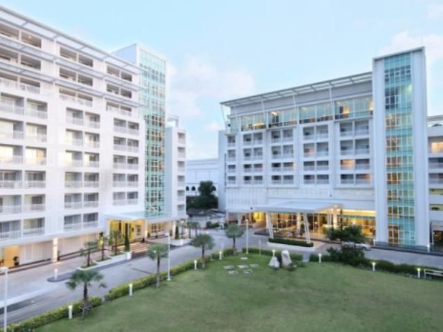 Kameo Grand & Serviced Apartment,