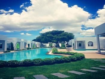 La Flora Hotel Kanchanaburi