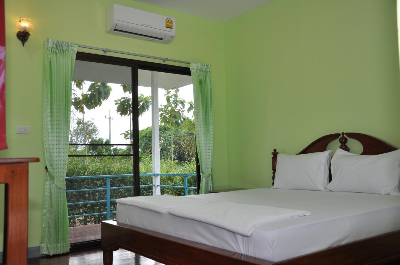 Resort Poon Suk Prachinburi Na Di