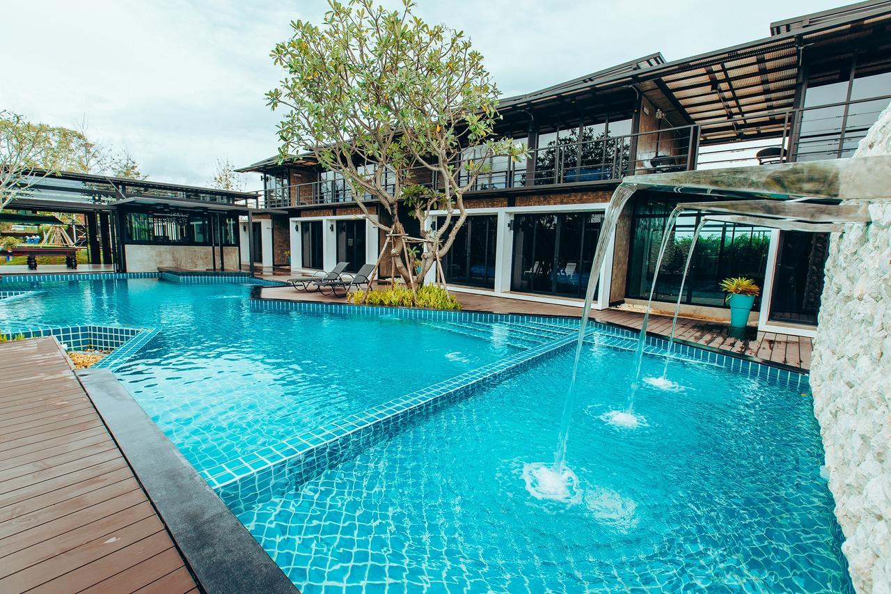 Mawadee Island Resort 4*