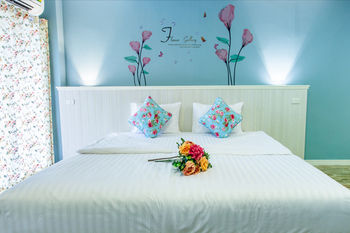 Hotel Gallery Lake View 4*