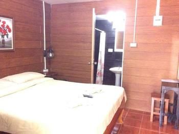 Country View 3*