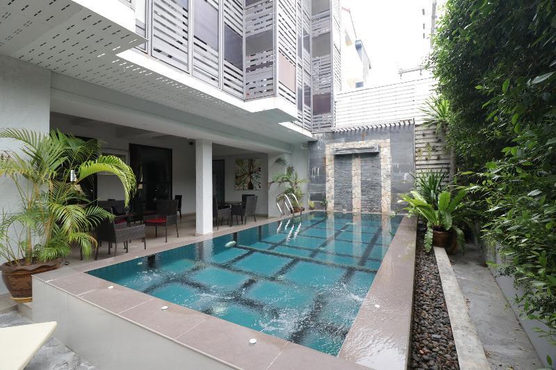 Hotel Oyo 115 Rich Boutique