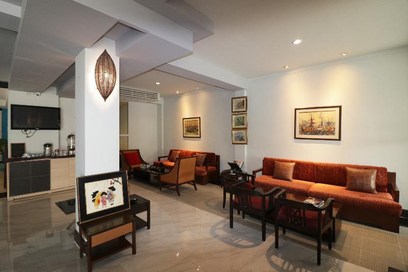 Oyo 115 Rich Boutique 2*