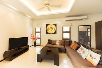 Onyx By Tropiclook *