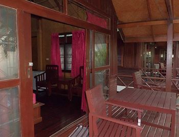 Lolita Hotel 3*