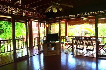 Green Coconut Village B1 *