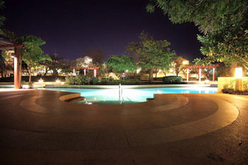 Boathouse Hua Hin 4* Cha-Am
