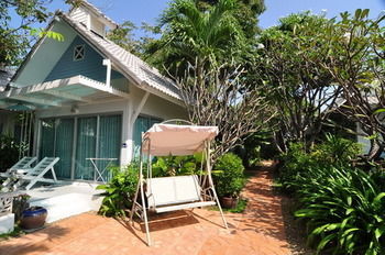 Resort Blue Sky