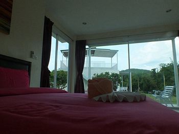 Worawee & Hotel Kaeng Krachan