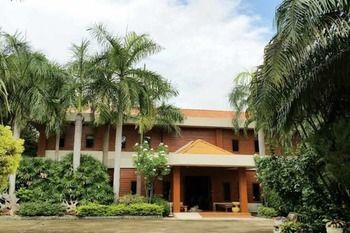 Rai Sai Luang Aparthotel 3*