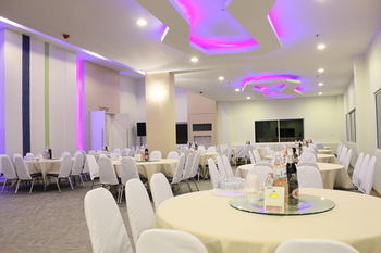 Prachuap Grand Hotel 3*