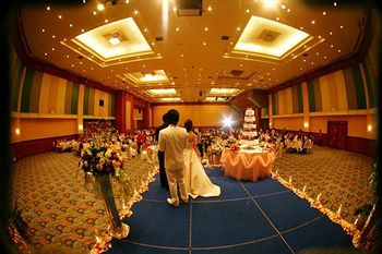 Hotel Thumrin 3*