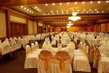 Hotel Thumrin 3*