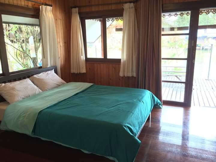Baan Mai Chai Khlong Resort *