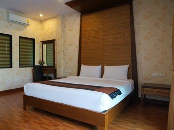 Baan I Un Pool Guest house Chonburi