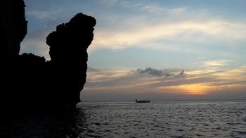 Resort Pp Red Tuna Hut