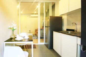 Hotel The Base Uptown 3*