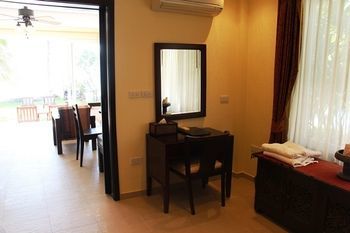 Little Sunshine Boutique & Koh Chang