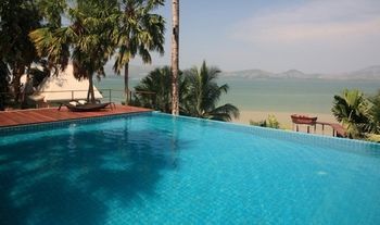 Resort The Blue Sky @ 4*