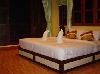 Hotel Hut Sun Haad Son