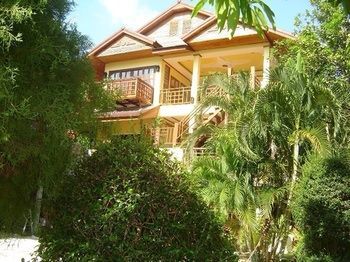Hut Sun Hotel 3*