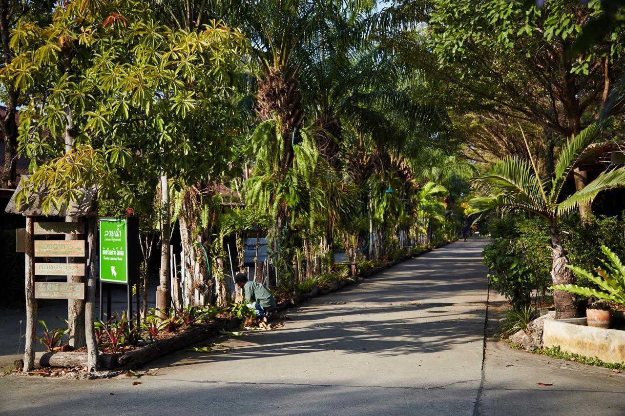 Hotel Country View Suphan Buri
