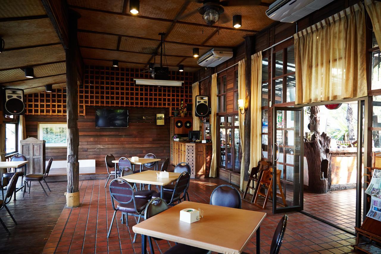 Country View Hotel Suphan Buri