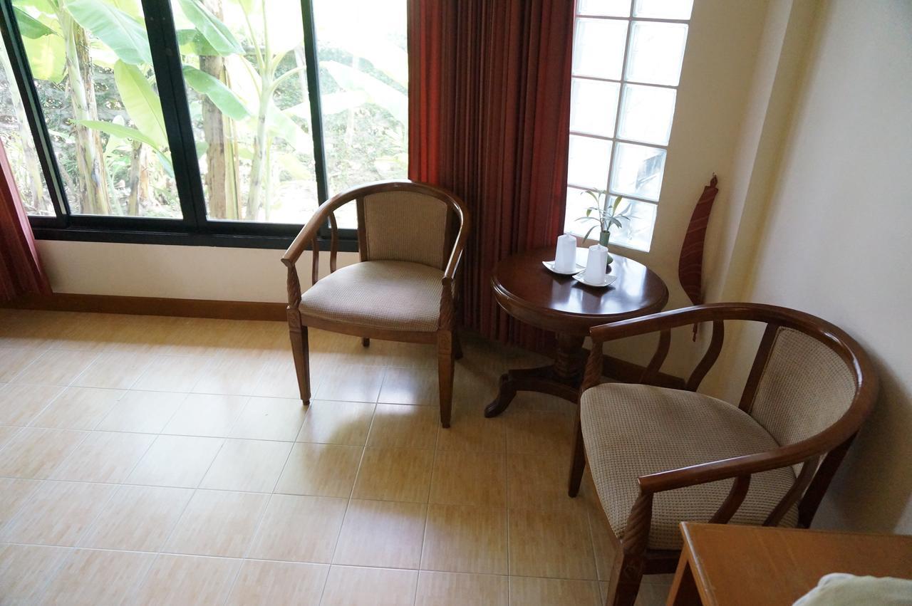 Country View Hotel Suphan Buri
