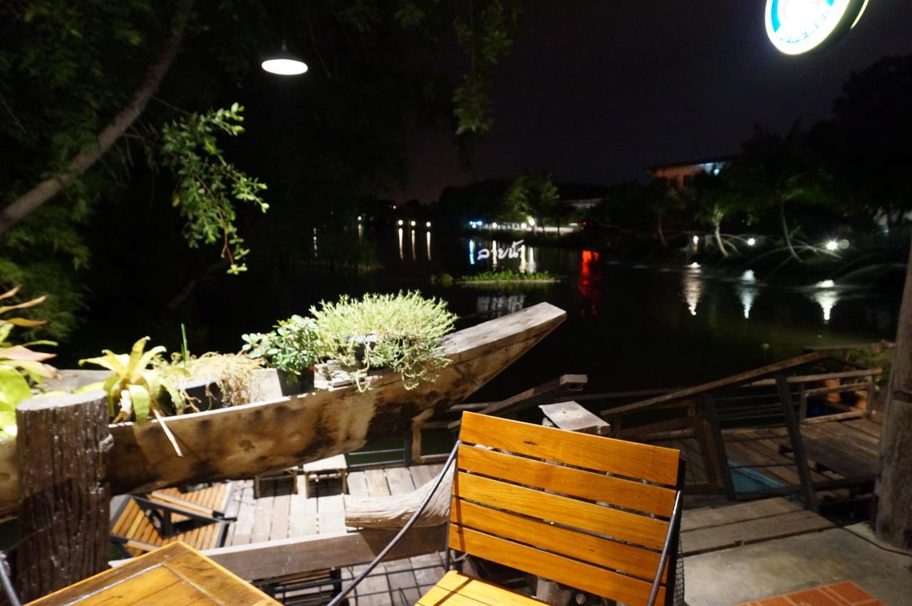 Hotel Country View Suphan Buri