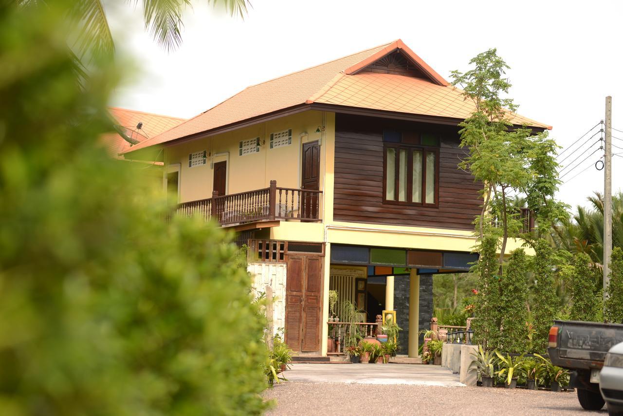 River Jam Amphawa Resort Ban Pok