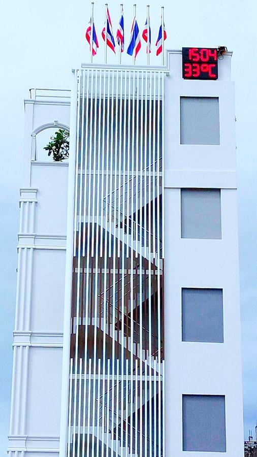 Sunrise Hotel 2*