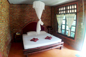 Nice & Easy House Hotel