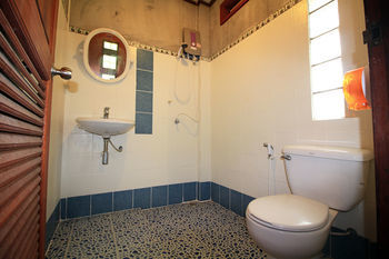 Nice & Easy House 3*