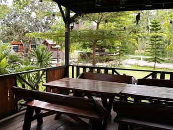 Cowboy Farm Pattaya Hotel 3*