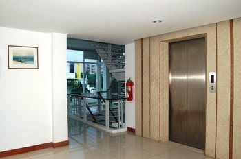 The Circle Hotel 3*