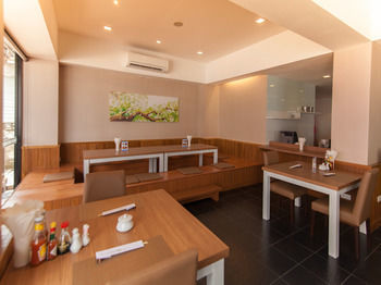 Racha Aparthotel Si Racha