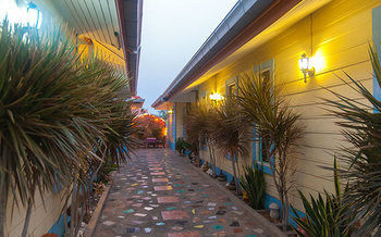 Kampu Hotel 2*