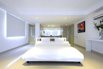 Luxury 5 Star 8 Bedrooms Hotel