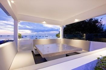Luxury 5 Star 8 Bedrooms Hotel Jomtien Beach