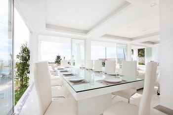 Luxury 5 Star 8 Bedrooms