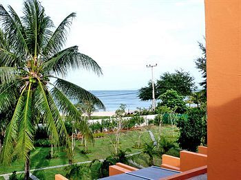 Hotel Sunshine Pool Pran Buri